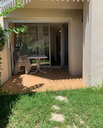 6 Pers, 2 Chambres, Terrasse, Piscine Et Parking, A 50m De La Mer - Ref Capao28